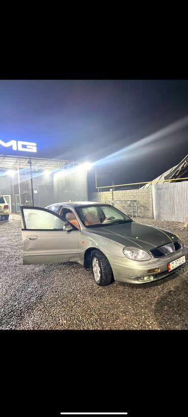 Daewoo: Лиганза
1.8
1997
механика 
на полном ходу 
120тыс срочно