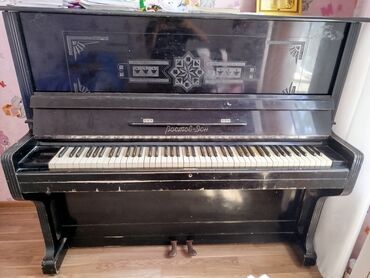 piano 2ci əl: 2ci əl 200aze. endirim olunacaq