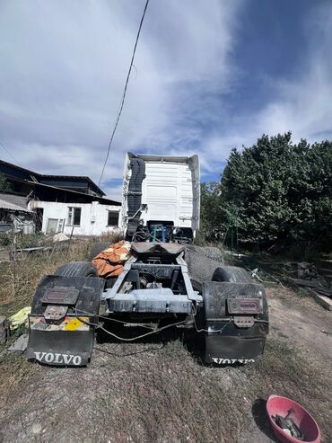 Тягачи: Тягач, Volvo, 1999 г., Самосвал — 5