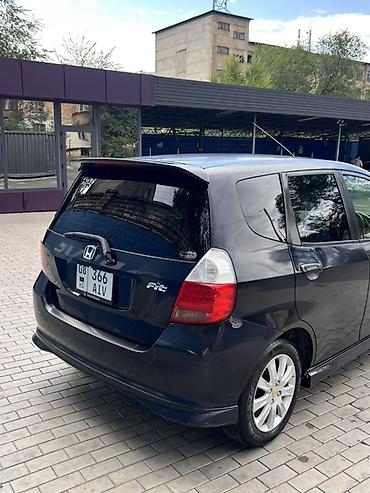 Honda: Honda Fit: 2003 г., 1.5 л, Автомат, Бензин, Хэтчбэк — 3