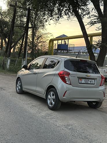 spark ltz: Chevrolet Spark: 2017 г., 1 л, Автомат, Бензин, Хэтчбэк — 4