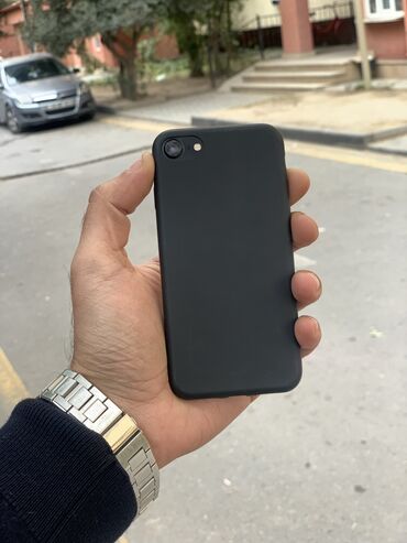 Apple iPhone: IPhone 7, 32 GB, Qara