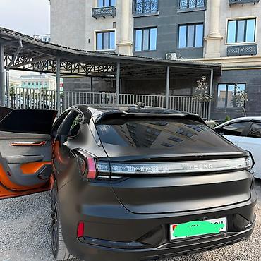 byd e6: Zeekr 001: | 2023 г. Лифтбек — 5