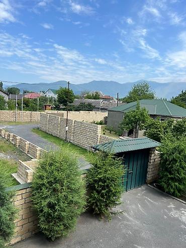 Günlük kirayə evlər: 200 kv. m, 4 otaqlı — 10