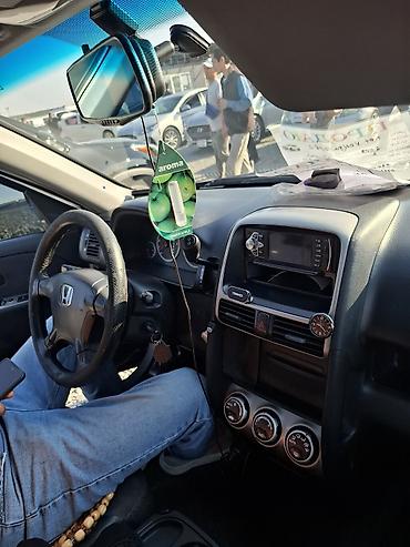 монитор с камерой заднего вида: Honda CR-V: 2003 г., 2 л, Автомат, Бензин, Кроссовер — 1