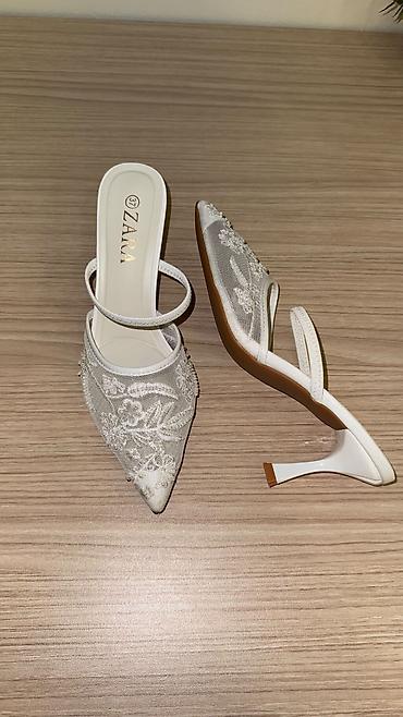 Zara, Ölçü: 37, rəng - Ağ, Yeni