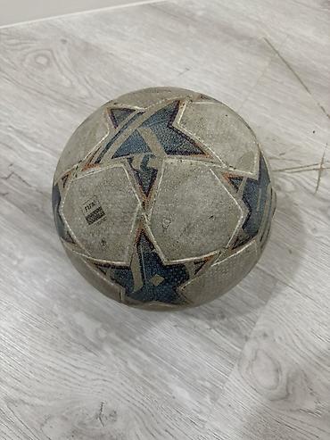 adidas şort: Adidas futbol topu

Real aliciya endirim olunar, 35 manata alinib — 1