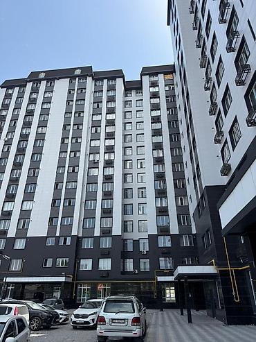 Трековые светильники и споты: Срочно продается уютная квартира с дизайнерским ремонтом- 4 комнаты — 30