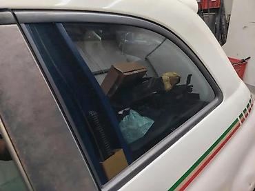 seranovi 85: Fiat 500 zadnje levo staklo. Fiat 500 zadnje levo stakloOriginalni — 2