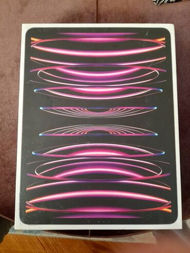 ikinci el apple 11: Ipad 12.9 pro 8/256 2022 tam yenidir 1 gun bele islenmeyib her weyide