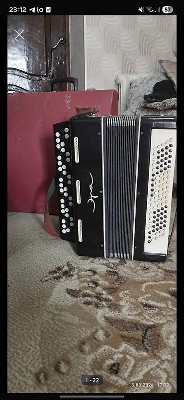 Гитары: Гитара гитары есть еще скрипка 1/8 и аккордеон барабанная установка — 27