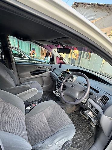 Toyota: Toyota Estima: 2002 г., 2.4 л, Автомат, Минивэн — 9