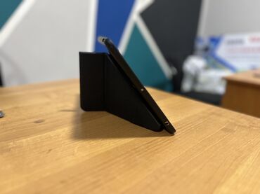 Планшеты: Планшет, Apple, память 128 ГБ, Wi-Fi, Б/у, цвет - Серебристый — 2