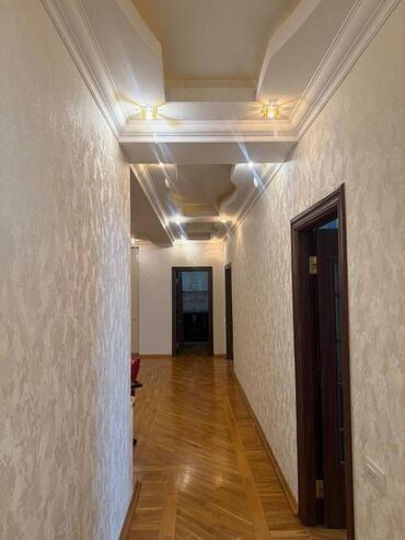 Uzunmüddətli kirayə mənzillər: Şəhərin mərkəzində, Nəsimi rayonu, Mərkəzi bankın yanı, Süleyman — 10