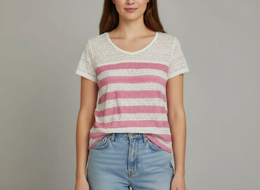 stradivarius t shirty: Stradivarius, Футболка жіноча, розмір S