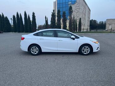 Chevrolet: Chevrolet Cruze: 1.4 l | 2018 il 190500 km Sedan — 2