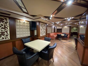 Restoran, kafelər: İçəri şəhər metrosunun yaxınlığında, 360 kv sahəsi olan (yarızirzəmi — 3