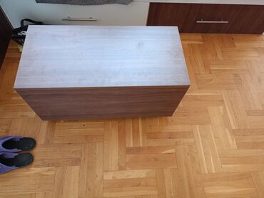 fis stolovi za sminkanje: Club tables, Plywood, New