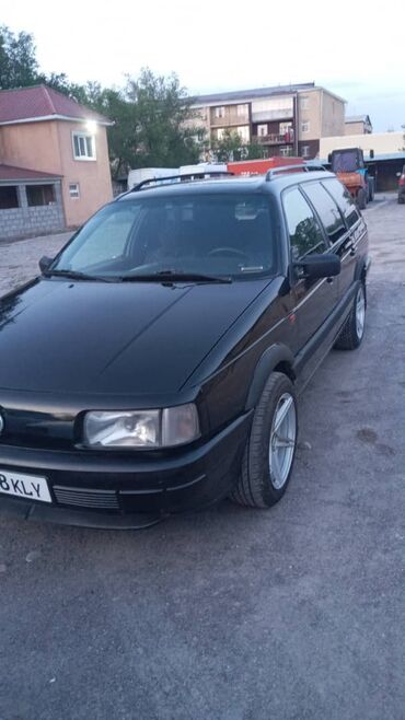 Volkswagen: Volkswagen Passat: 1992 г., 2 л, Механика, Бензин, Универсал — 2