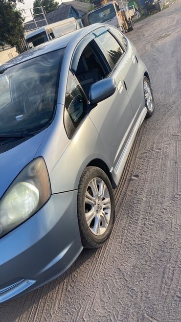 реснички хонда фит: Honda Fit: 2011 г., 1.5 л, Автомат, Бензин, Хетчбек
