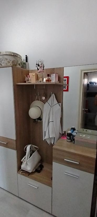 ikea ormari za sobu: Predsoblje sa ogledalom,v185 š145 d35cm, ima više odeljaka za obuću — 7