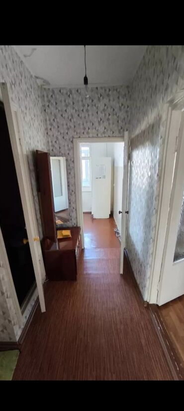 ош базар квартиру: 63 м², 4 комнаты, Парковка