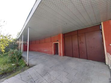 Bağ evlərinin kirayəsi: 220 kv. m, 8 otaq, Hovuzsuz, Artezian quyusu, Su, Telefon — 12