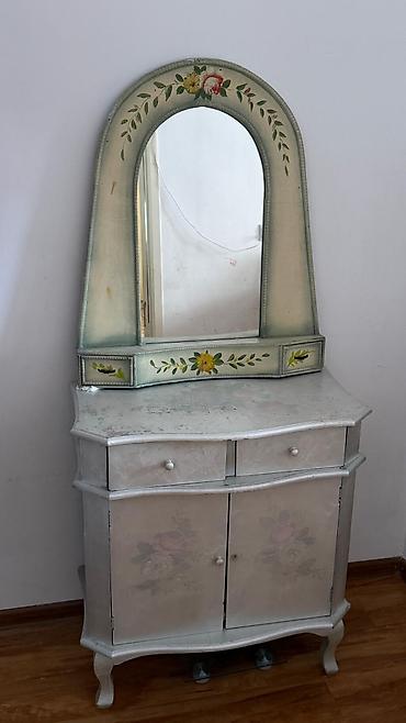 standing mirror: Туалетный столик, Б/у, С зеркалом, цвет - Серый — 2