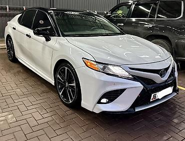 Toyota: Toyota Camry: 2018 г., 2.5 л, Автомат, Бензин, Седан — 2