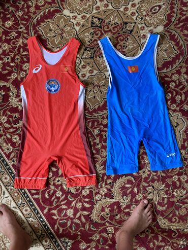 купальники на прокат для художественной гимнастики: Трико оригинал asics две штуки отдам за 1500 Носилась один два раза