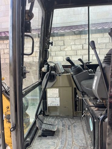 Ekskavatorlar: İdeal vəziyyətdə zavodskoy mini ekskavator — 5