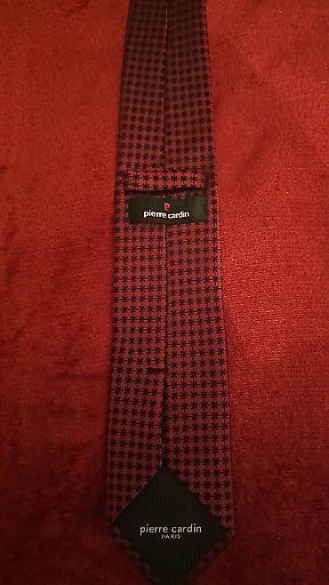 bot kişi: Qalstuk, Pierre Cardin — 1