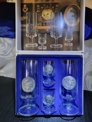 Čaše: Case nove za pivo i zestoko pice Zinnmunsen Nemacka 70,80te. Set za — 1