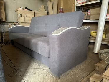 Угловые диваны: Новые раскладные диваны.прямо из цеха. Расцветки много. Ткан — 26