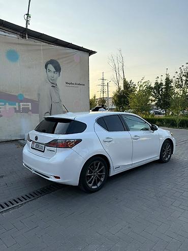 Lexus: Lexus CT: 2012 г., 1.8 л, Автомат, Гибрид, Хэтчбэк — 4