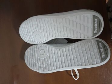 zenske cizme broj 43: Reebok, 39.5, color - White