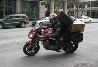 косилка бензо: Срочно нужен курьер на личном мотоцикле скутере график 6/1 200с