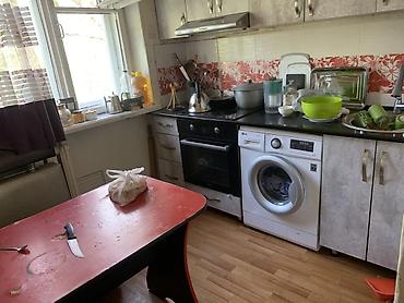 продаю гараж бишкек: 3 комнаты, 62 м², 104 серия, 3 этаж — 4