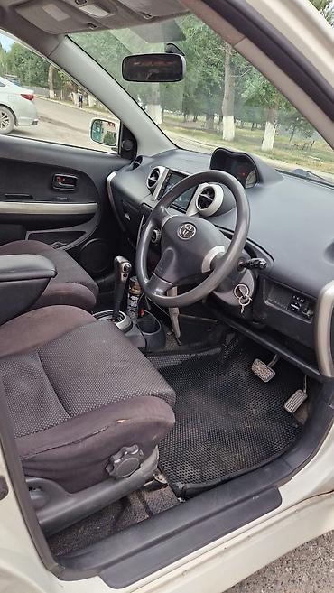 belarus 892 2: Toyota Ist: 2003 г., 1.5 л, Автомат, Бензин, Хэтчбэк — 6