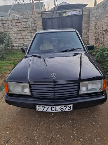 mercedes tursiy: Mercedes-Benz 190: 1.8 l | 1993 il Hetçbek