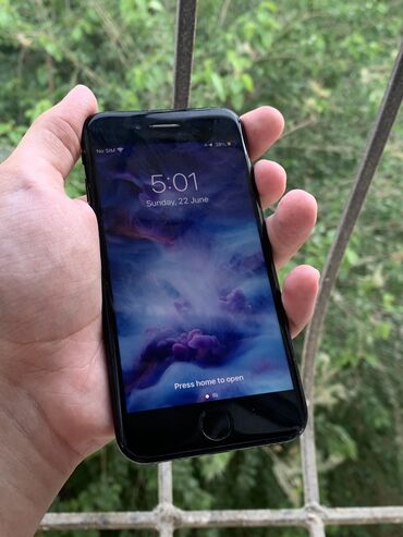 Apple iPhone: IPhone 7, 32 GB, Jet Black, Barmaq izi