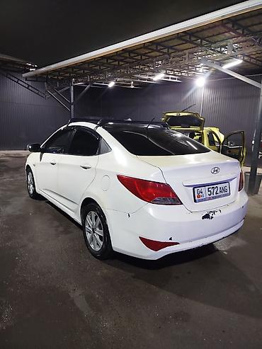 srv 3: Hyundai Solaris: 2014 г., 1.4 л, Механика, Бензин, Седан — 4