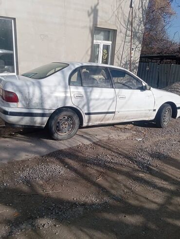 Toyota: Toyota Corona: 1997 г., 1.8 л, Автомат, Бензин, Седан