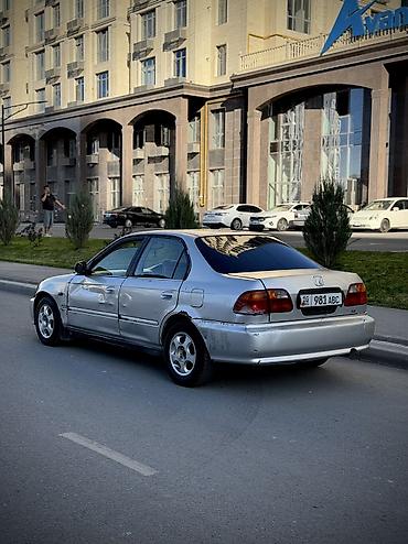 вешалка в авто: Honda Civic: 1998 г., 1.5 л, Автомат, Бензин, Седан — 4