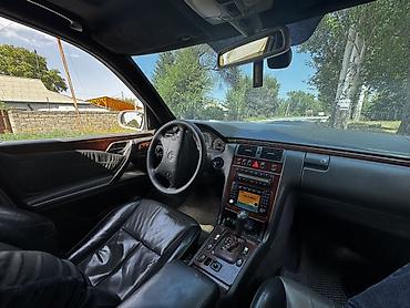 w210 выхлоп: Mercedes-Benz E-Class: 2002 г., 3.2 л, Автомат, Бензин, Седан — 3