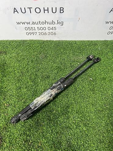 step: Амортизаторы капота Hyundai, Б/у, Оригинал — 1