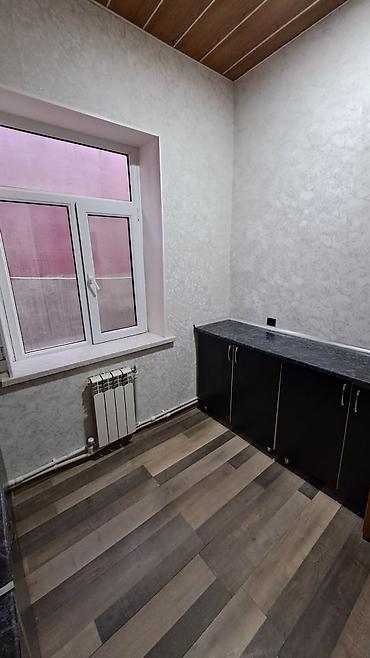 emircanda ev: Əmircan qəs. 3 otaqlı, 52 kv. m, Orta təmir — 6