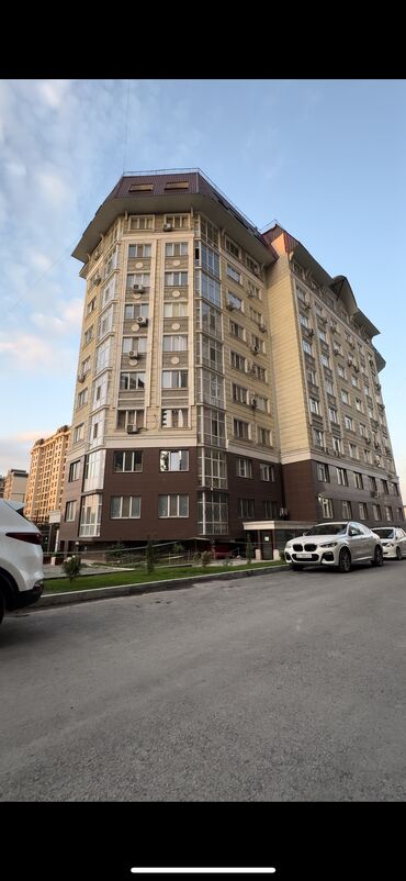 квартиру в чолпон ате: 2 комнаты, 67 м², 106 серия улучшенная, 6 этаж, Дизайнерский ремонт