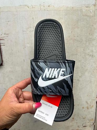 Sandale i papuče: Nike papuče – više modela - Model: Nike Benassi stil, sa širokim — 9