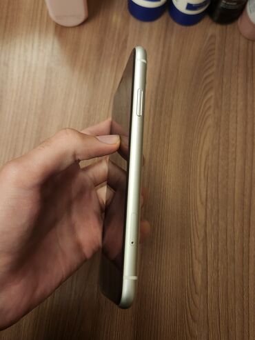 Apple iPhone: IPhone 11, 64 GB, Ağ, Simsiz şarj, Face ID, Sənədlərlə — 5